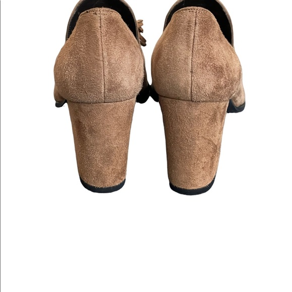 Stuart Weizman Broom Tassel Suede Block-heel Pumps size 7M - Picture 6 of 13